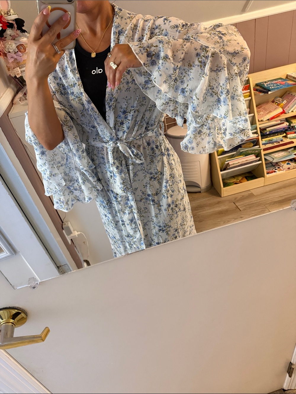 Floral Ruffle Duster - Picture 7 of 8
